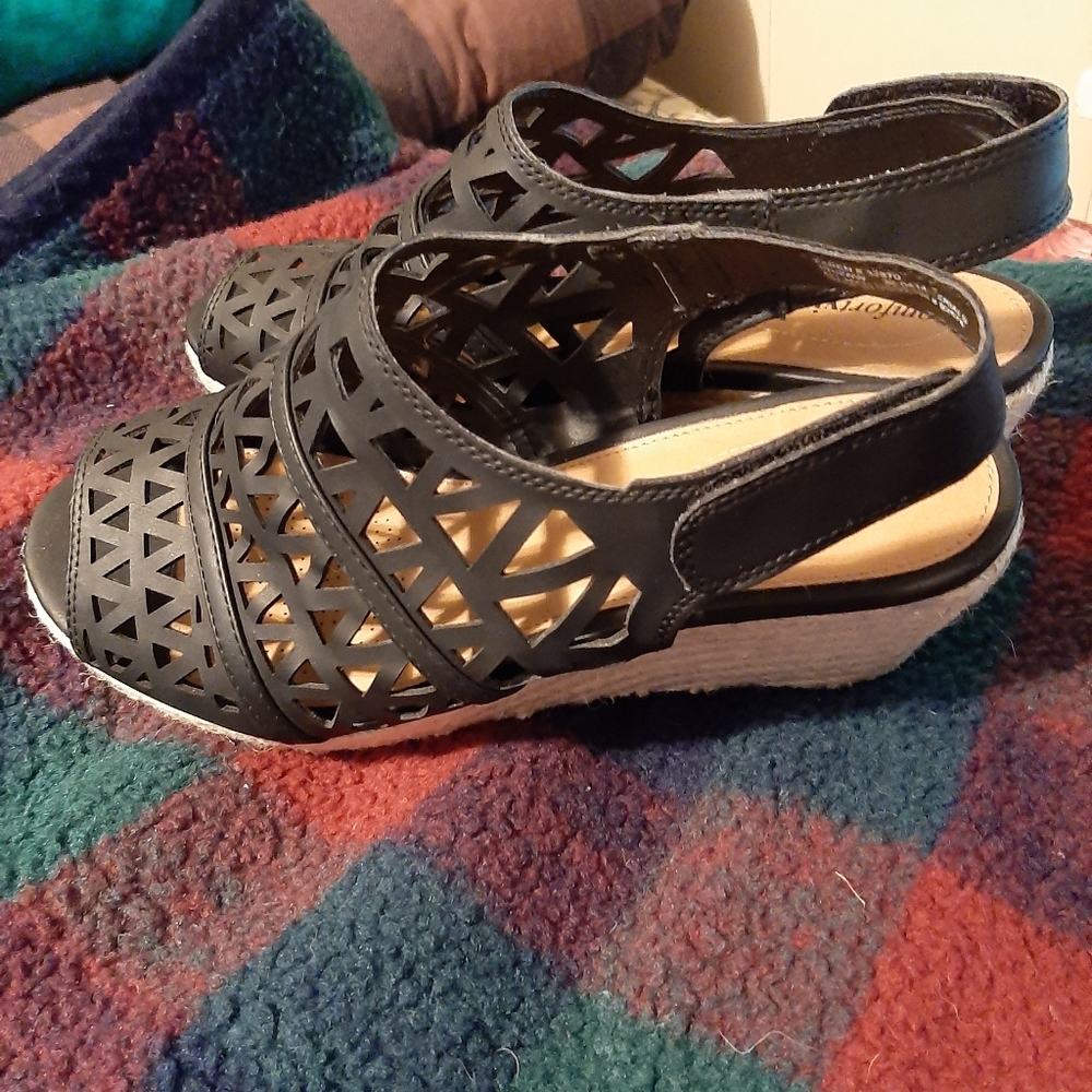 Karen Espadrilles by Comfortview 10.5 wide